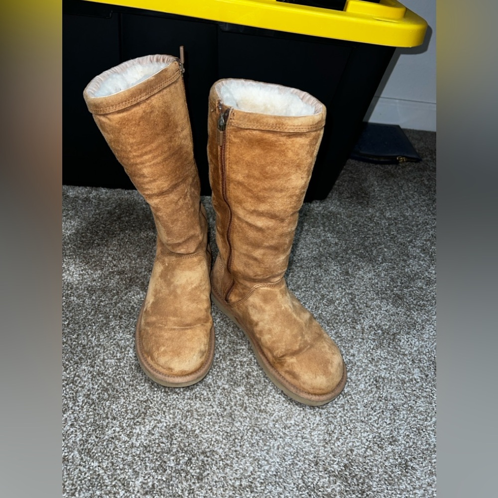 Ugg Boot - image 1